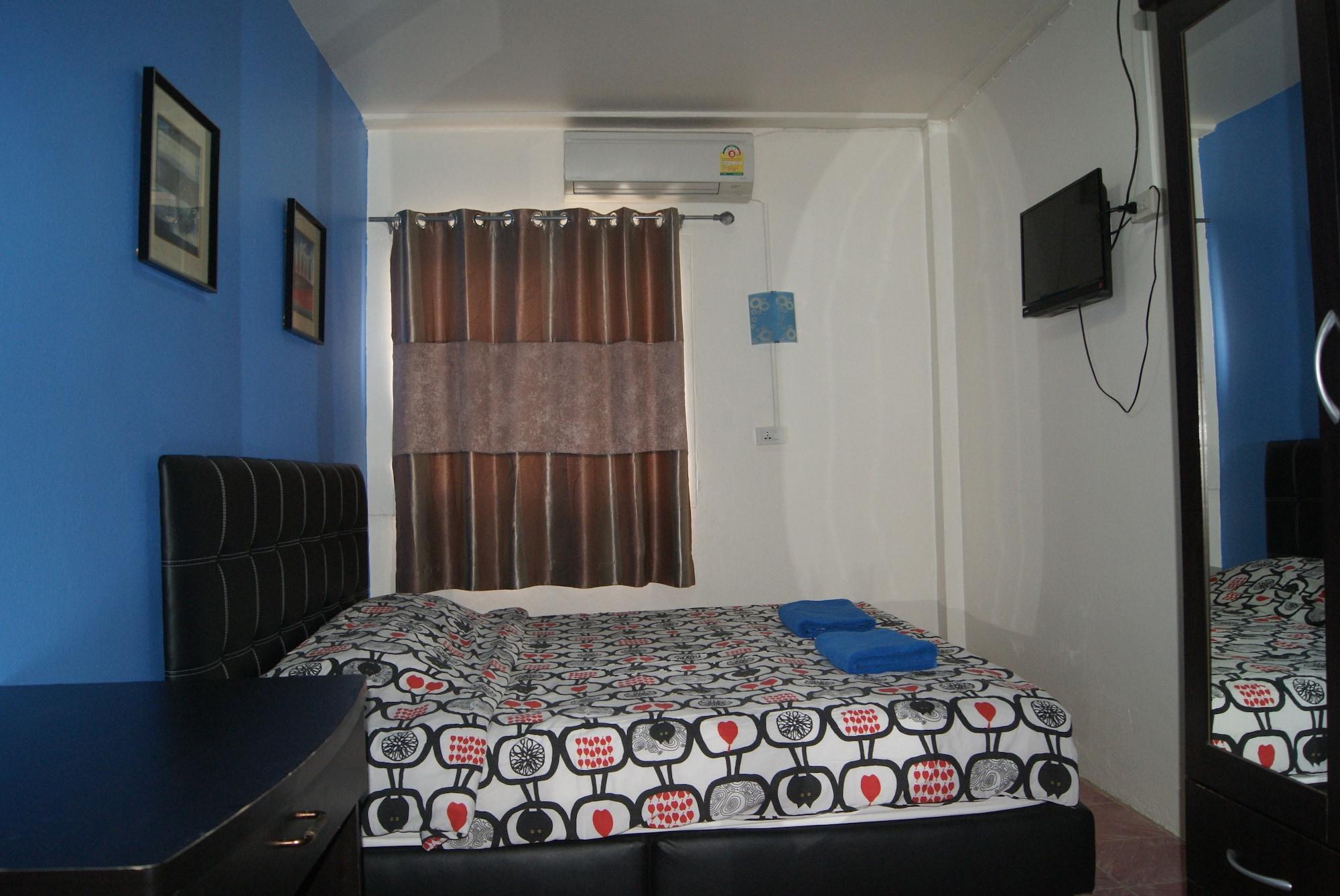 Pineapple Guesthouse Karon Exterior foto