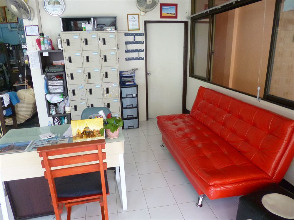 Pineapple Guesthouse Karon Exterior foto